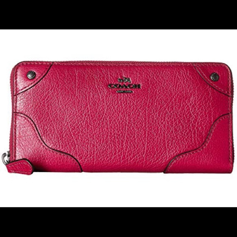 NWT🌺Cranberry Pink Coach Wallet🌺